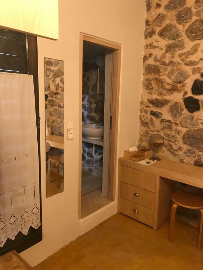 Canava Villas #3 In Santorini Emporio  エクステリア 写真